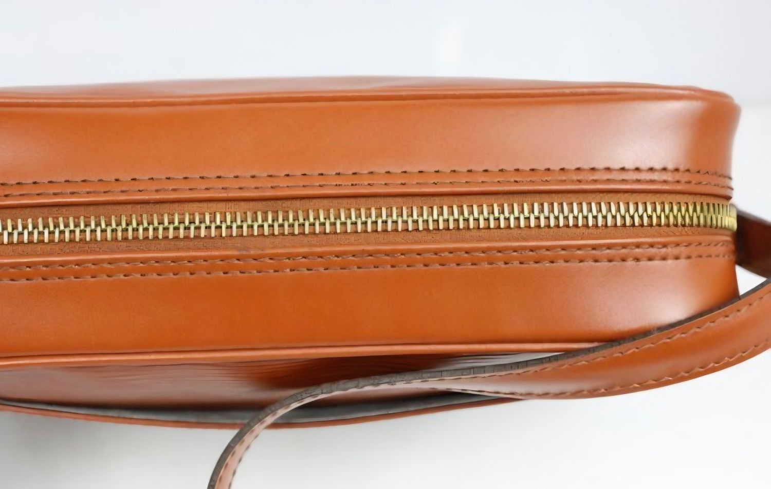 Louis Vuitton Epi Fawn Trocadero  Shoulder/ Crossbody Bag 