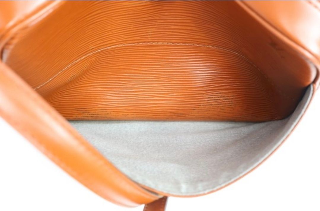 Louis Vuitton Epi Fawn Trocadero  Shoulder/ Crossbody Bag 