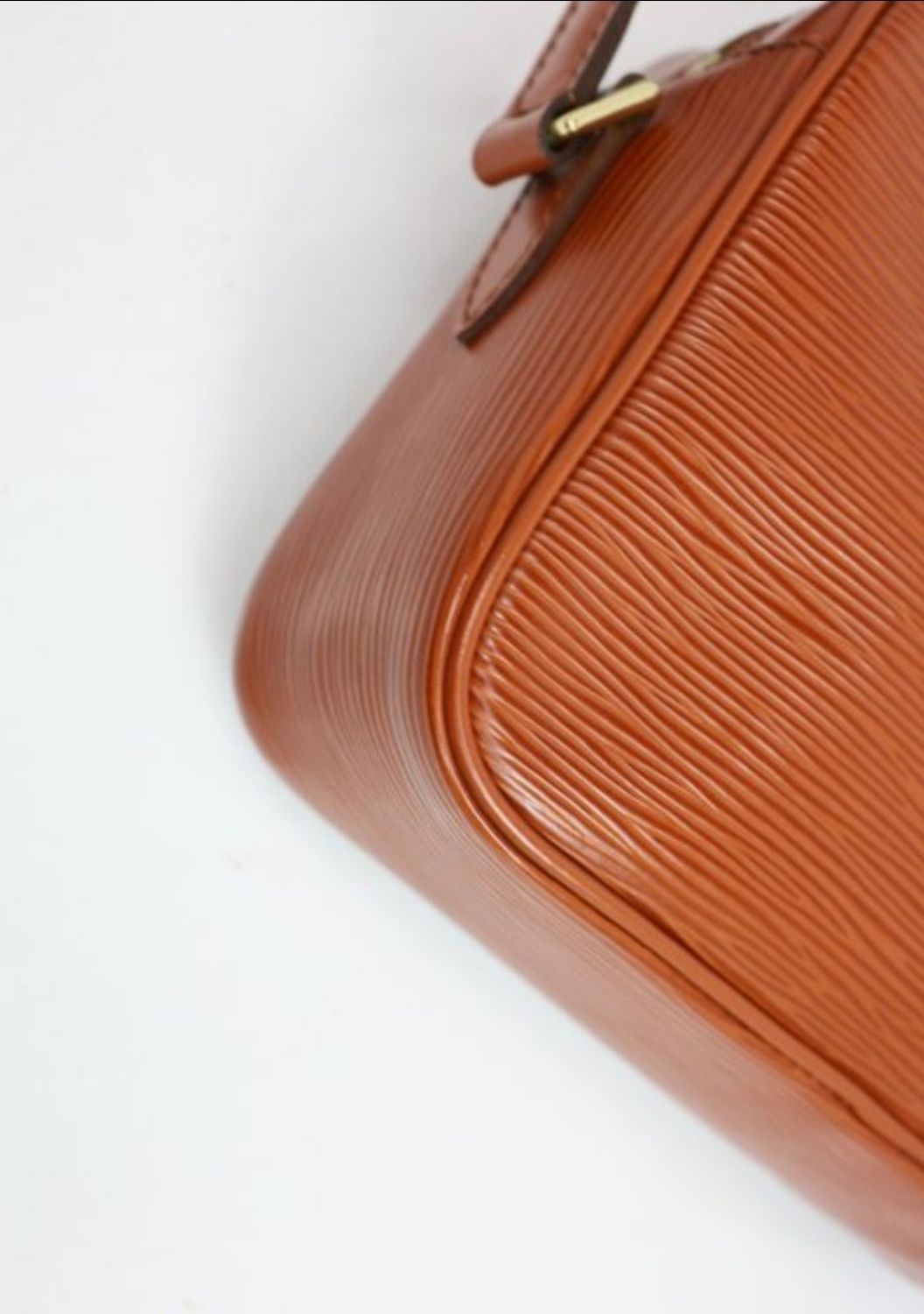 Louis Vuitton Epi Fawn Trocadero  Shoulder/ Crossbody Bag 