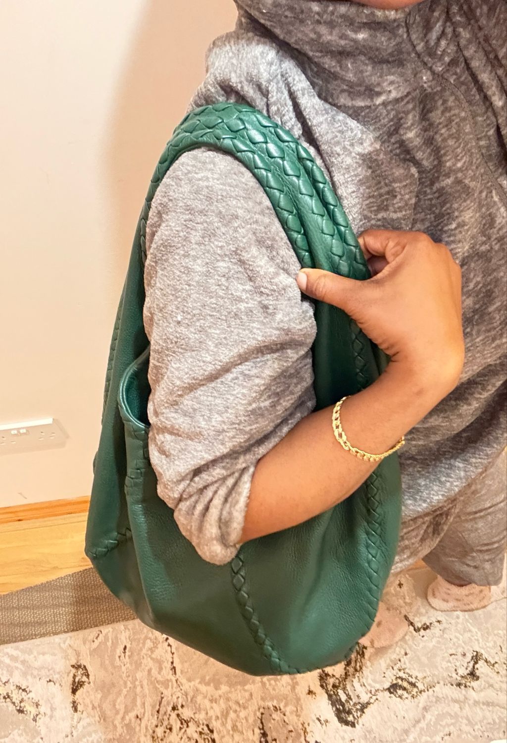 Bottega Veneta Intreciato Trimmed Cervo Hobo Bag green