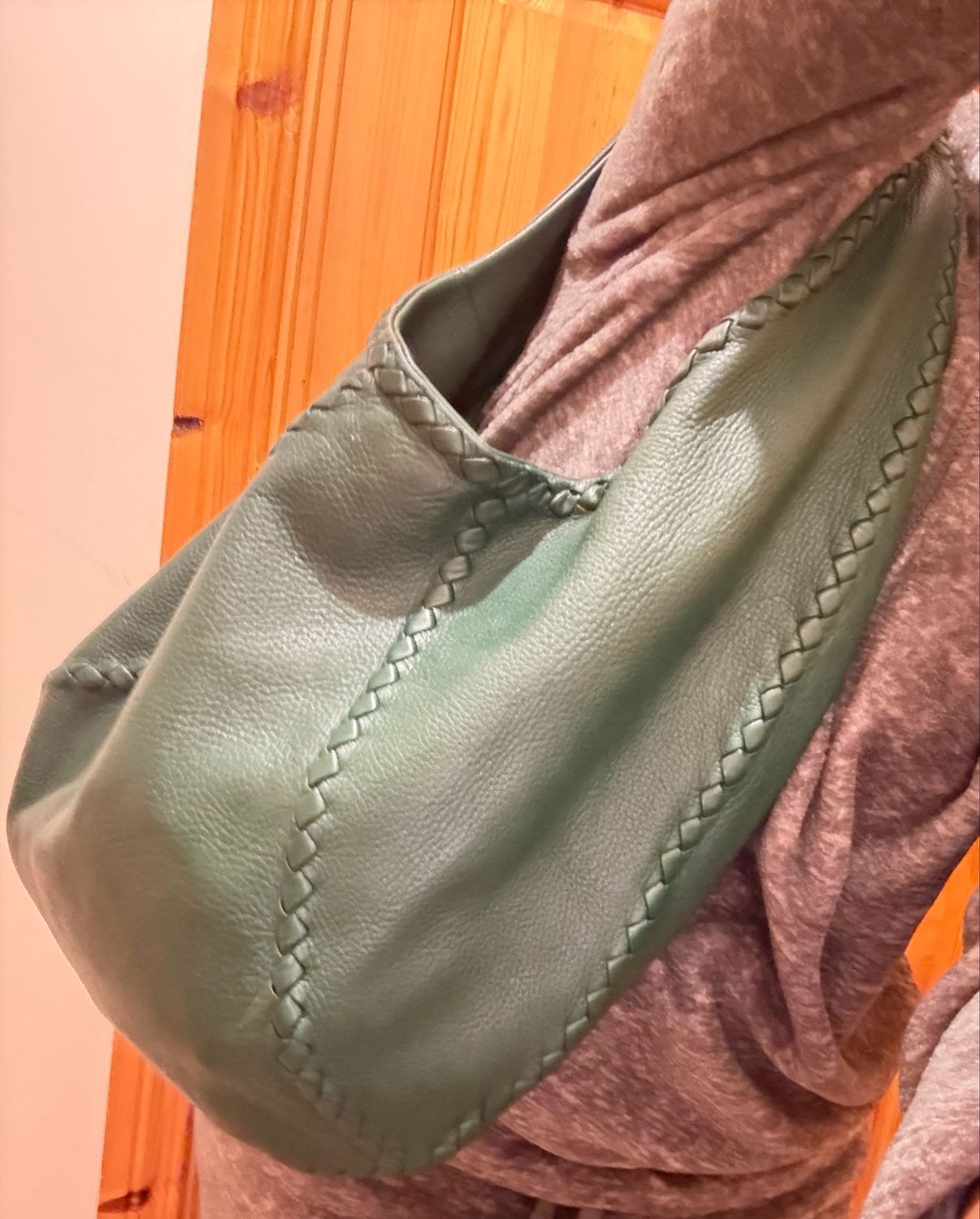 Bottega Veneta Intreciato Trimmed Cervo Hobo Bag green