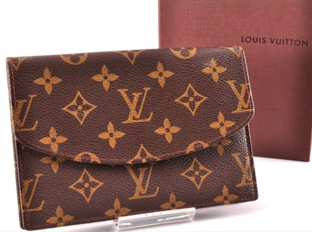 Louis Vuitton pochette Lava monogram leather 