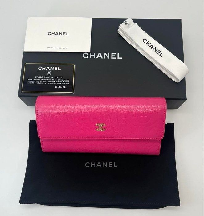 CHANEL Camellia Long Wallet Pink Lambskin with Box &amp; Card