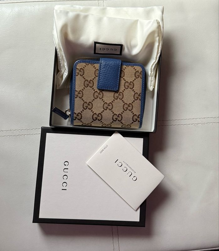 Gucci GG Canvas Compact Wallet Beige &amp; Blue With Box
