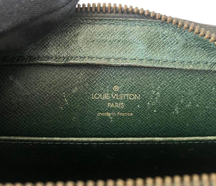 Louis Vuitton Baikal Tiaga leather pouch Green