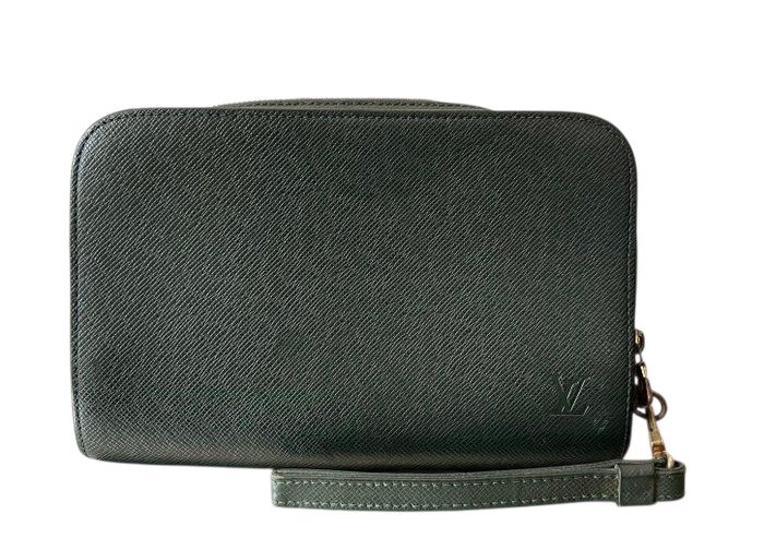 Louis Vuitton Baikal Tiaga leather pouch Green