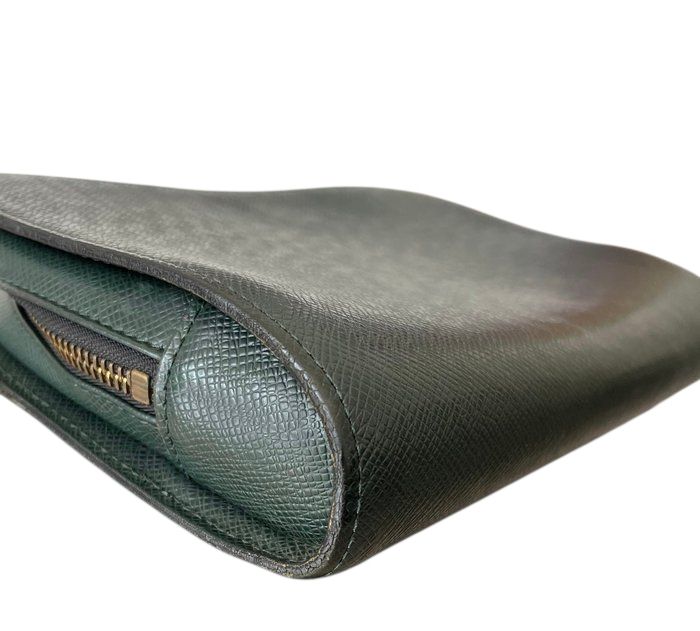 Louis Vuitton Baikal Tiaga leather pouch Green