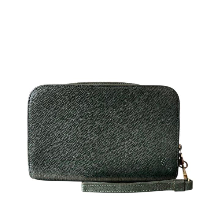 Louis Vuitton Baikal Tiaga leather pouch Green