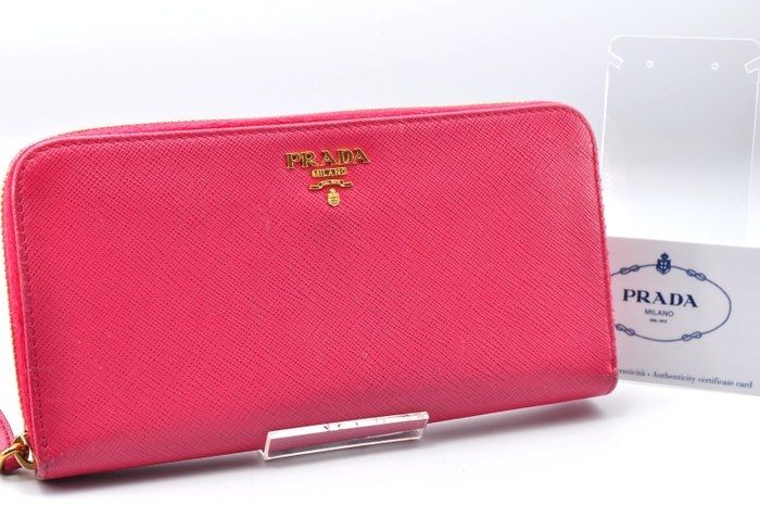 Prada Zippy Leather Wallet pink Prada Zippy Leather Wallet pink