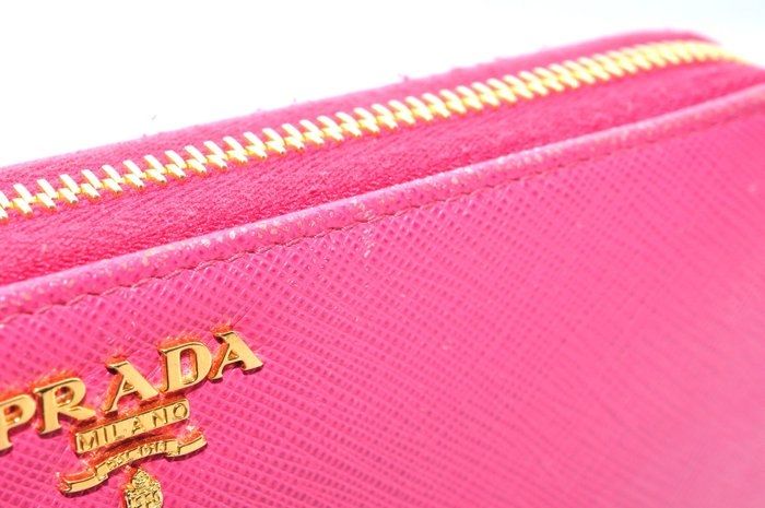 Prada Zippy Leather Wallet pink Prada Zippy Leather Wallet pink