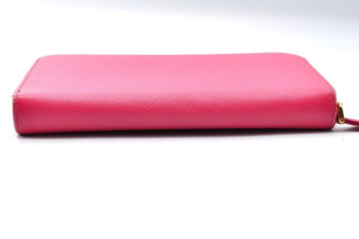 Prada Zippy Leather Wallet pink Prada Zippy Leather Wallet pink