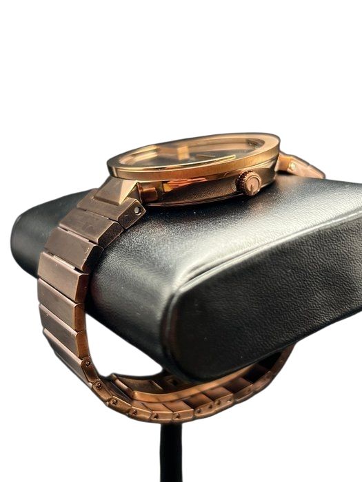 Gucci Interlocking XL Men’s Watch Gucci Interlocking XL Men’s Watch