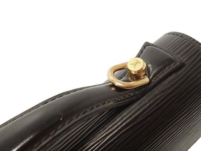 Louis Vuitton Monceau in Epi Leather Black