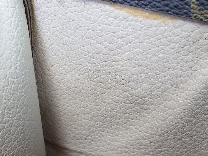 Louis Vuitton Monogram Sac Plat GM