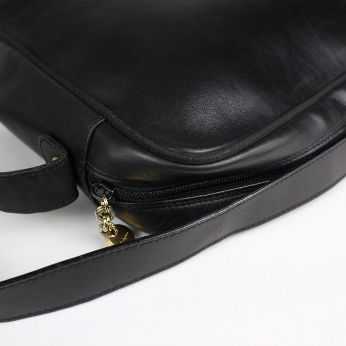 Salvatore Ferragamo Vara Bow Leather Crossbody Bag – Black