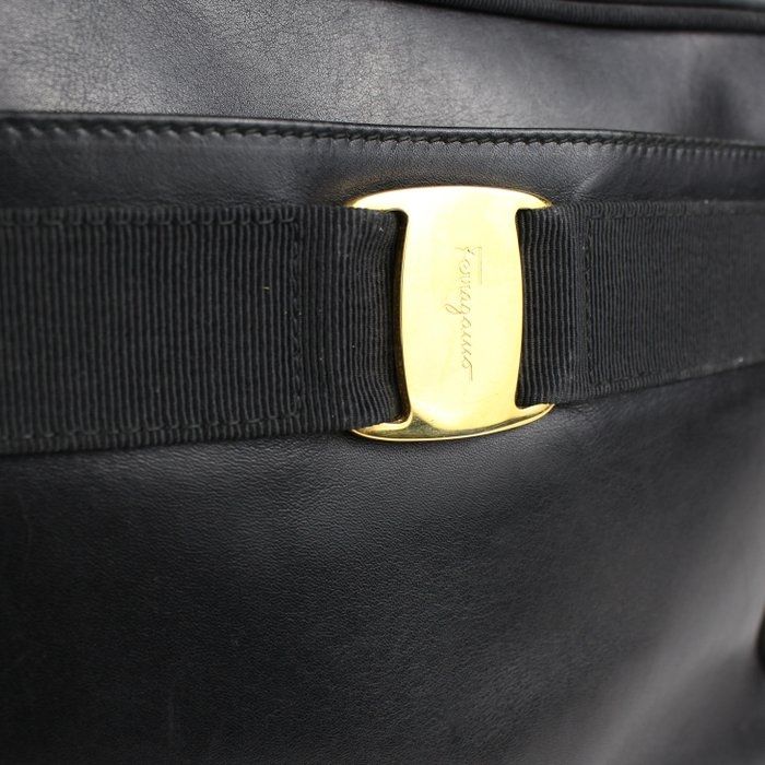 Salvatore Ferragamo Vara Bow Leather Crossbody Bag – Black