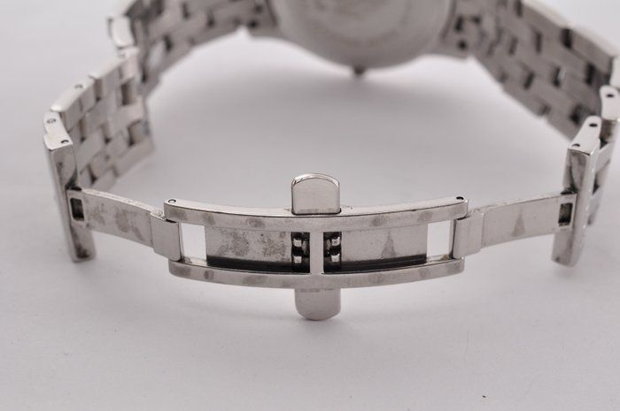 Gucci watch   Stainless steel  strap