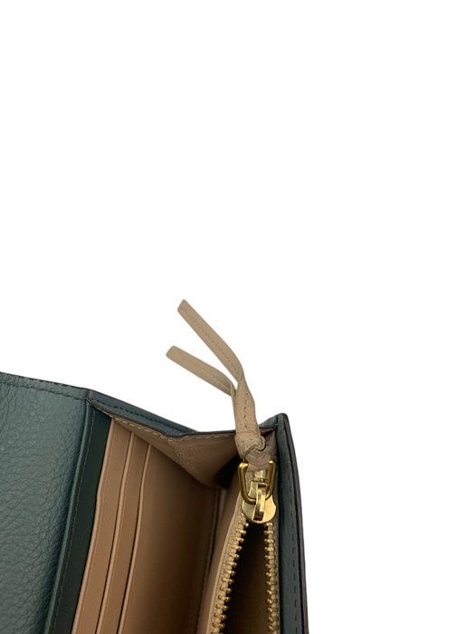 Chloé Alphabet Compact leather Wallet – Green/Khaki Chloé Alphabet Compact leather Wallet – Green/Khaki