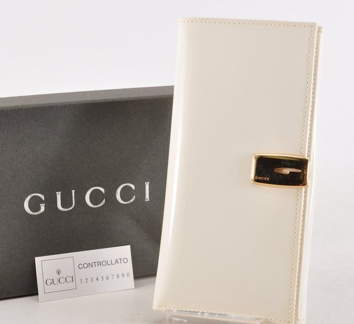 Gucci  Patent leather Bifold wallet  White