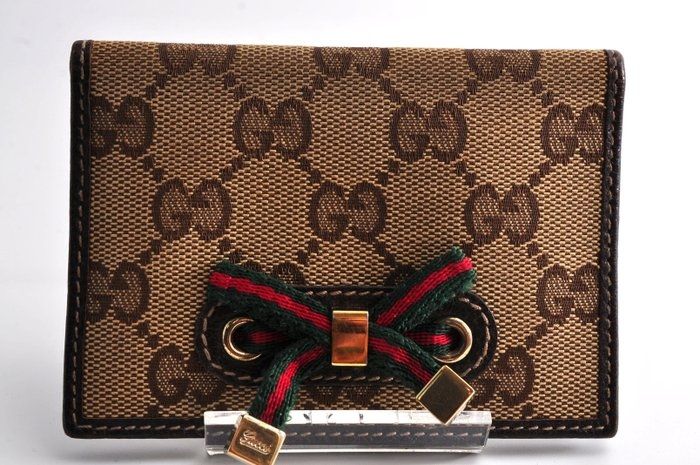 Gucci web wallet