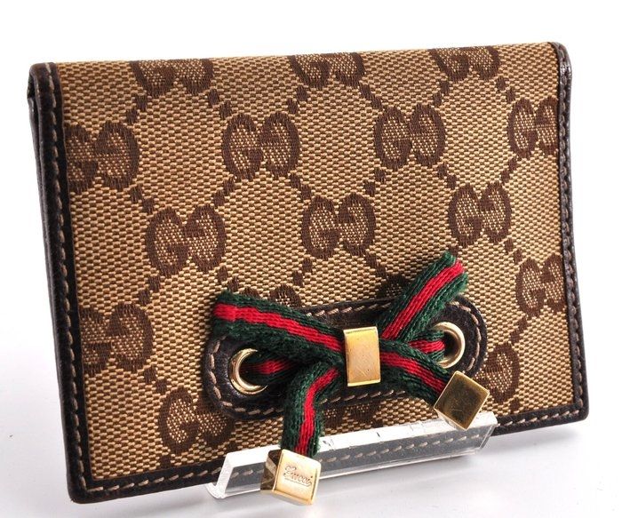 Gucci web wallet