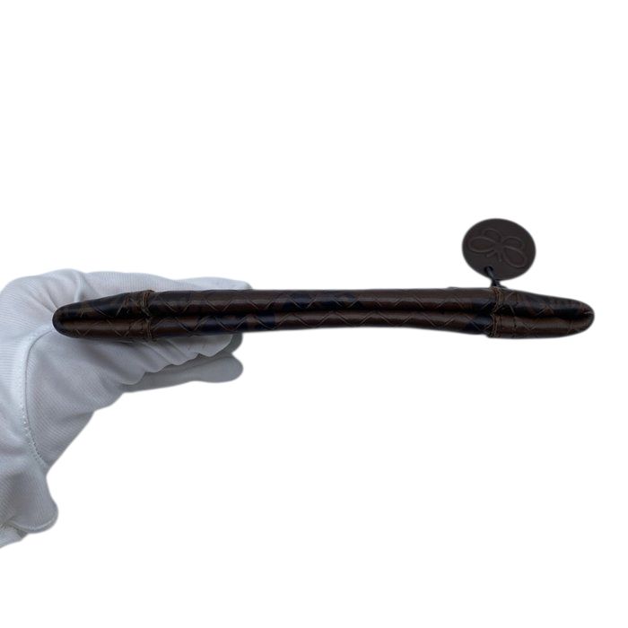 Bottega Veneta Intrecciato Leather Pouch Bottega Veneta Intrecciato Leather Pouch