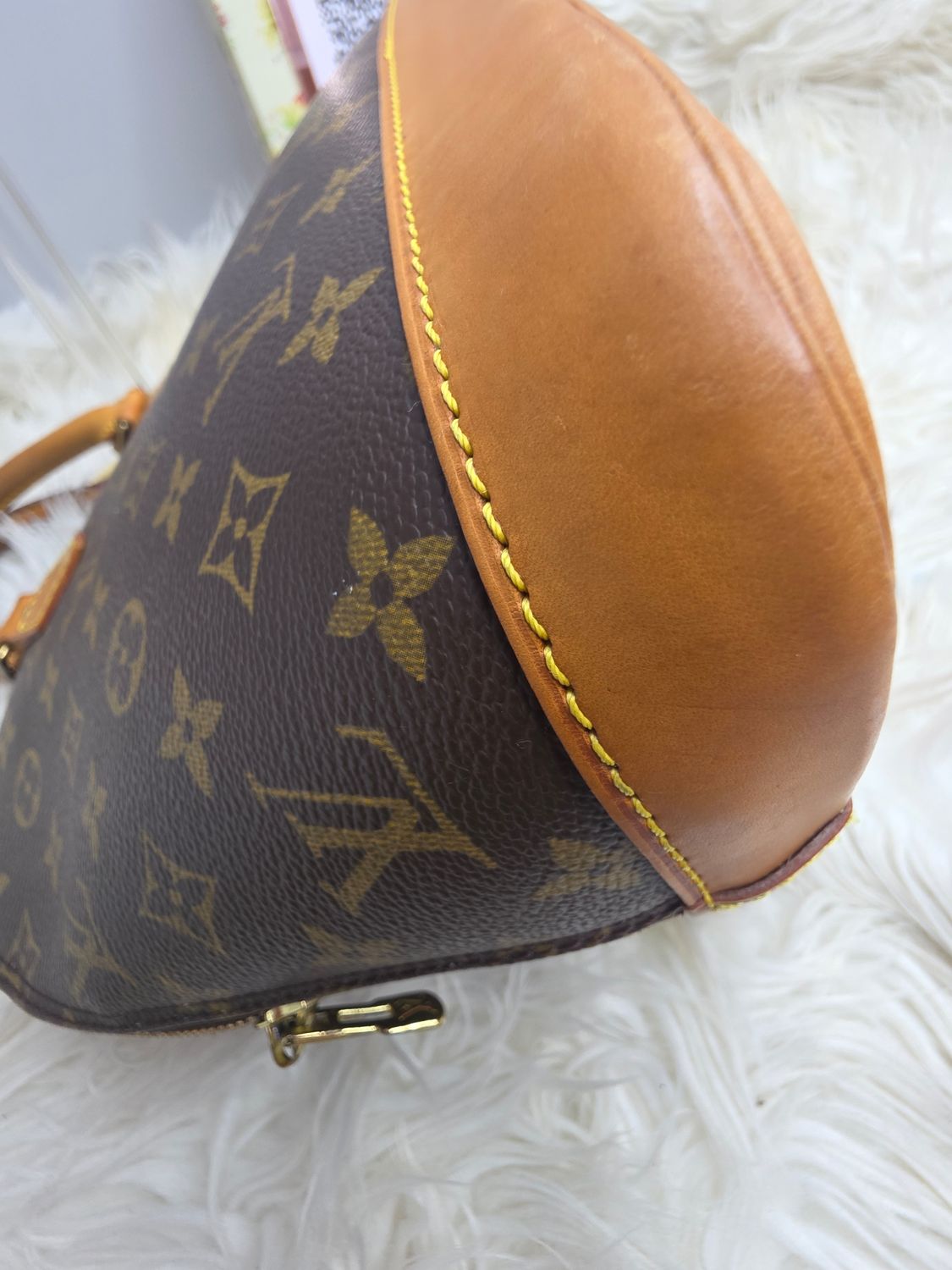Louis Vuitton Alma Monogram PM