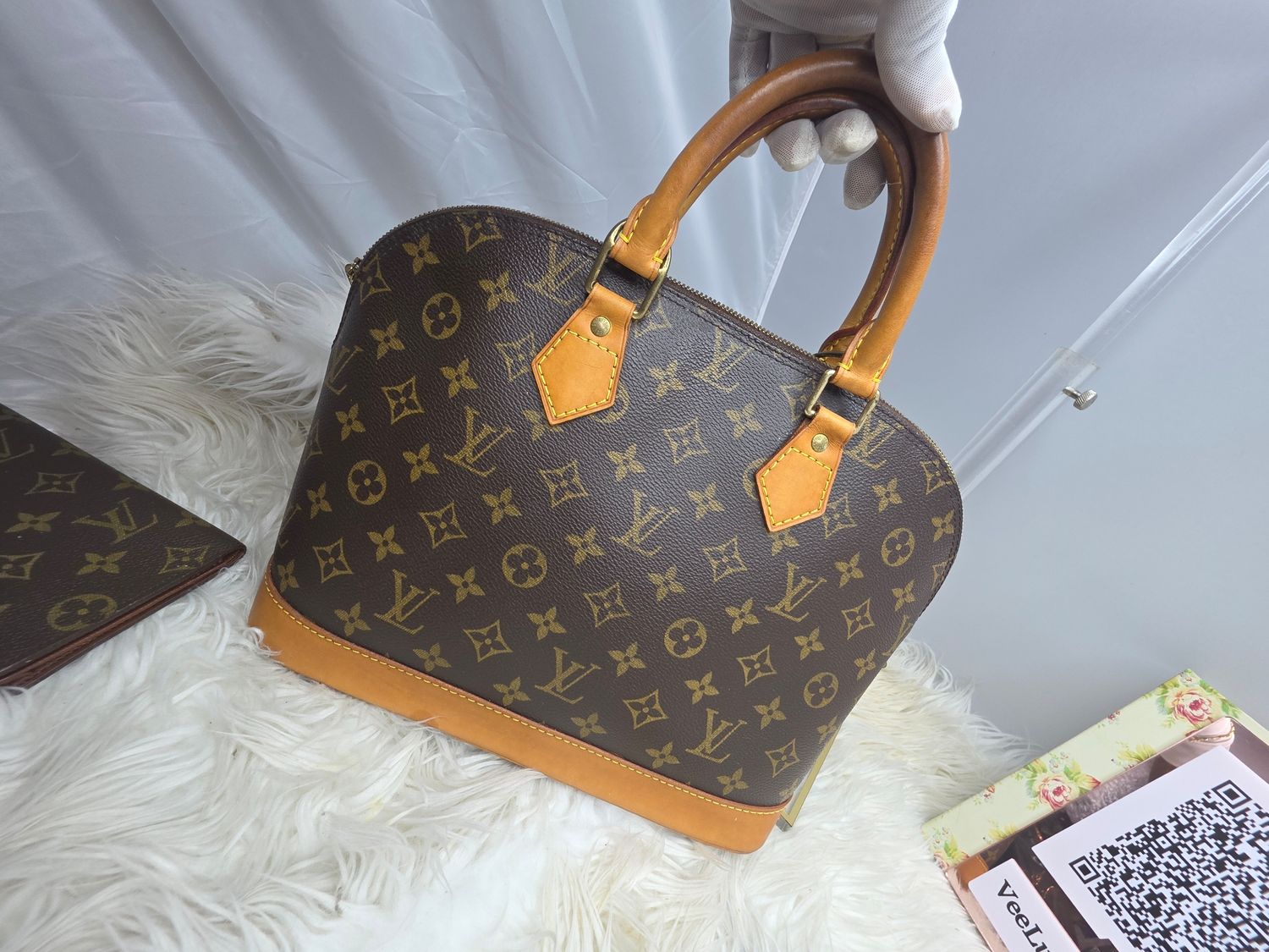 Louis Vuitton Alma Monogram PM