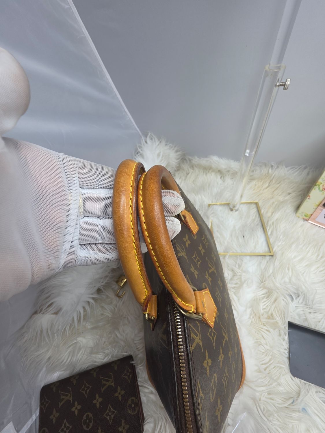 Louis Vuitton Alma Monogram PM