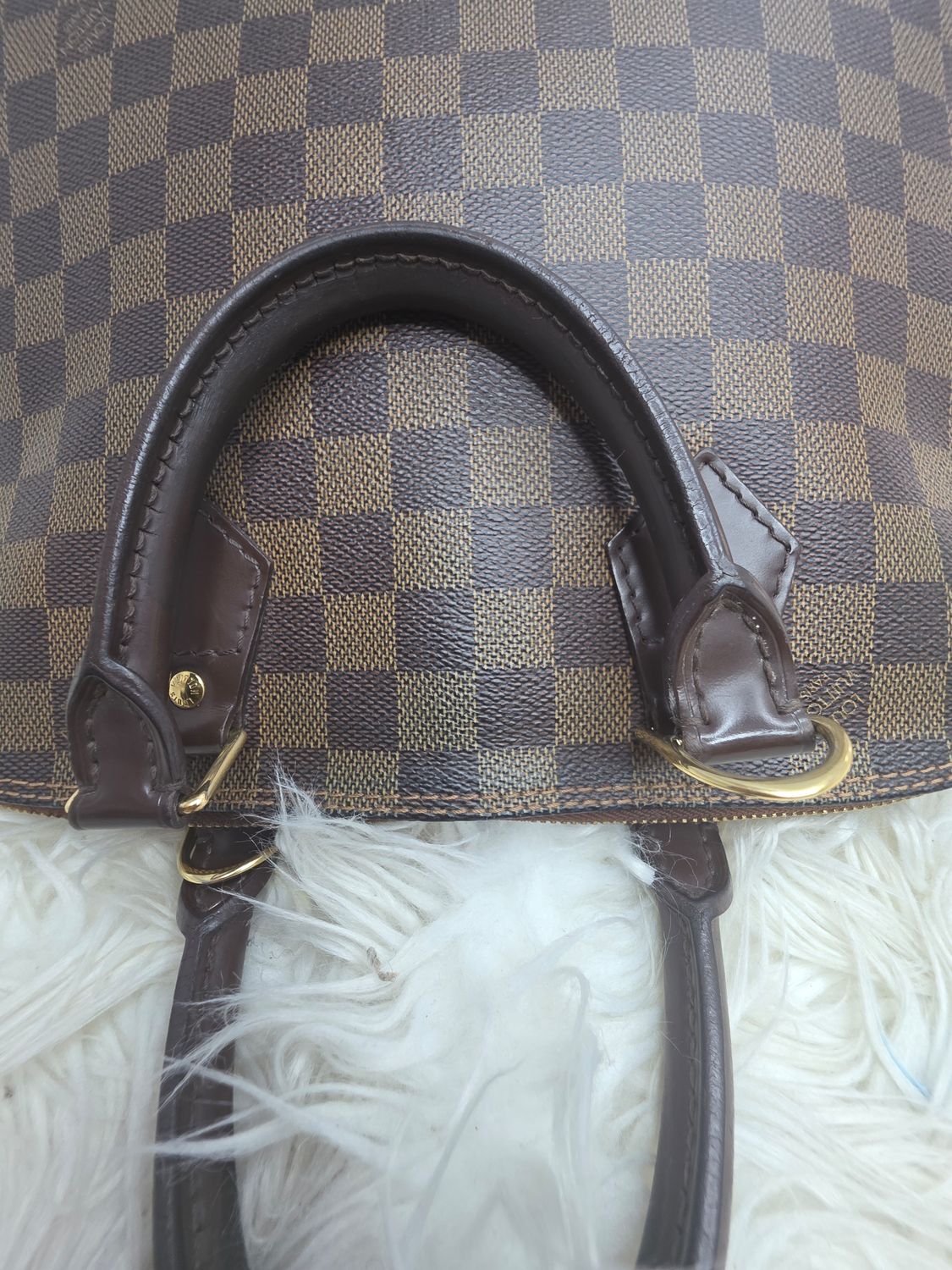 Louis Vuitton Alma Damier Ebene 