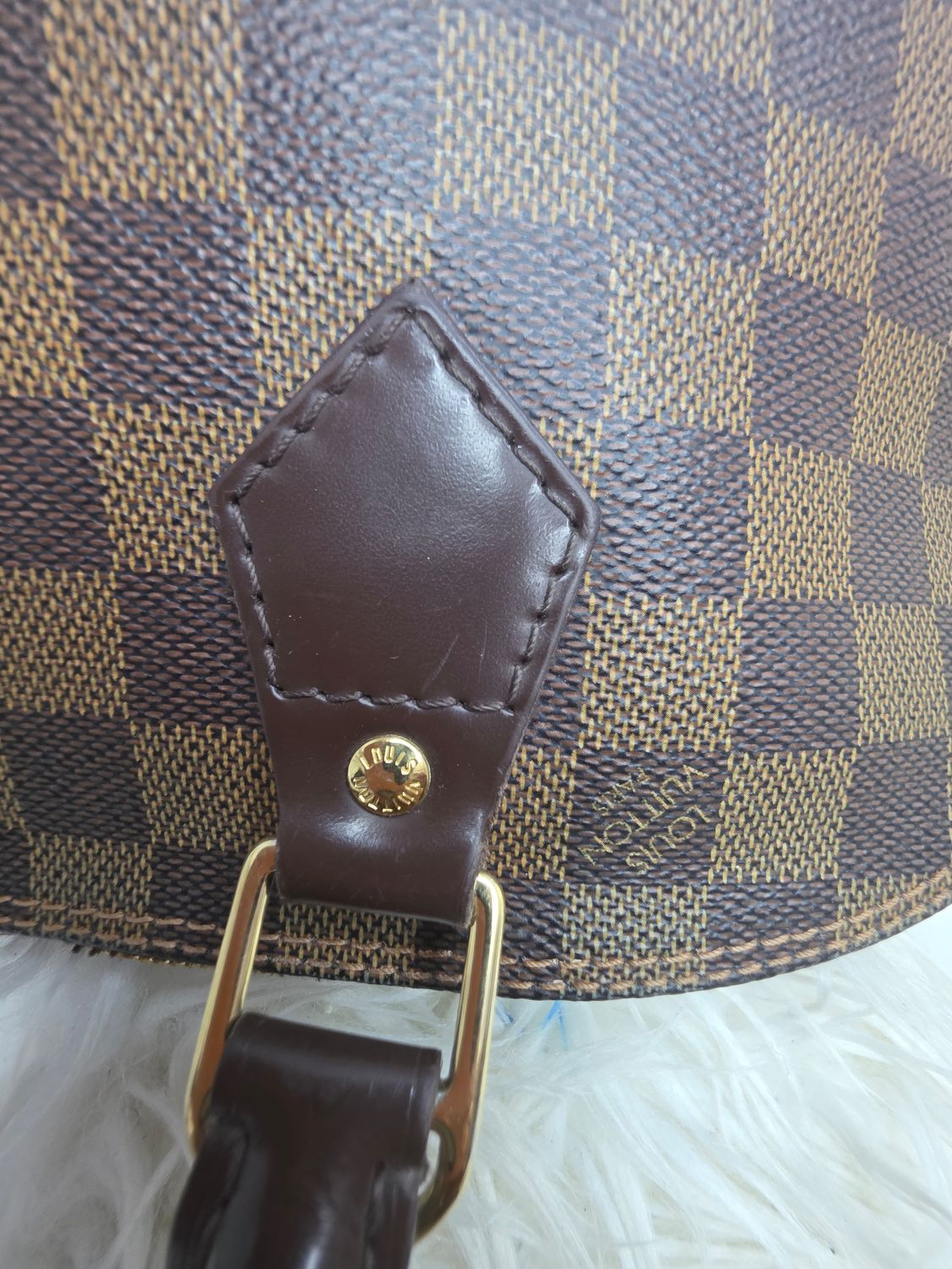 Louis Vuitton Alma Damier Ebene 