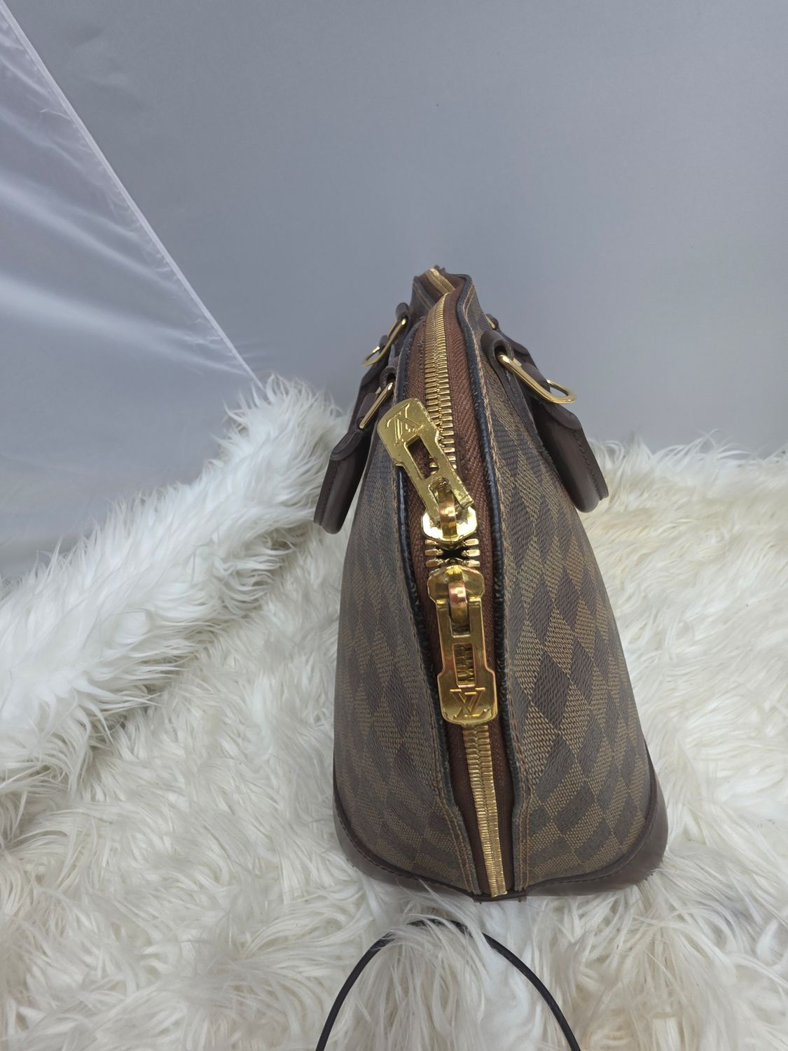 Louis Vuitton Alma Damier Ebene 