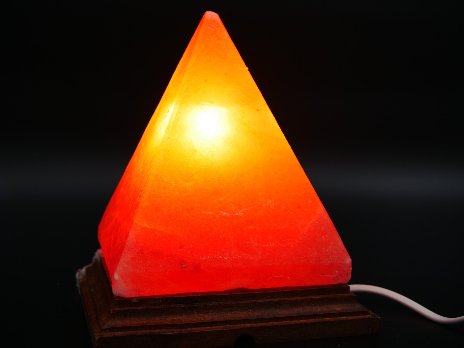 Salt lamp - Pyramid