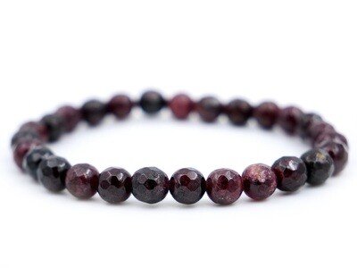 Pyrope Garnet Bracelet - 7mm faceted