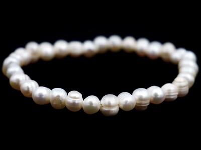 Freshwater Pearl Bracelet - M