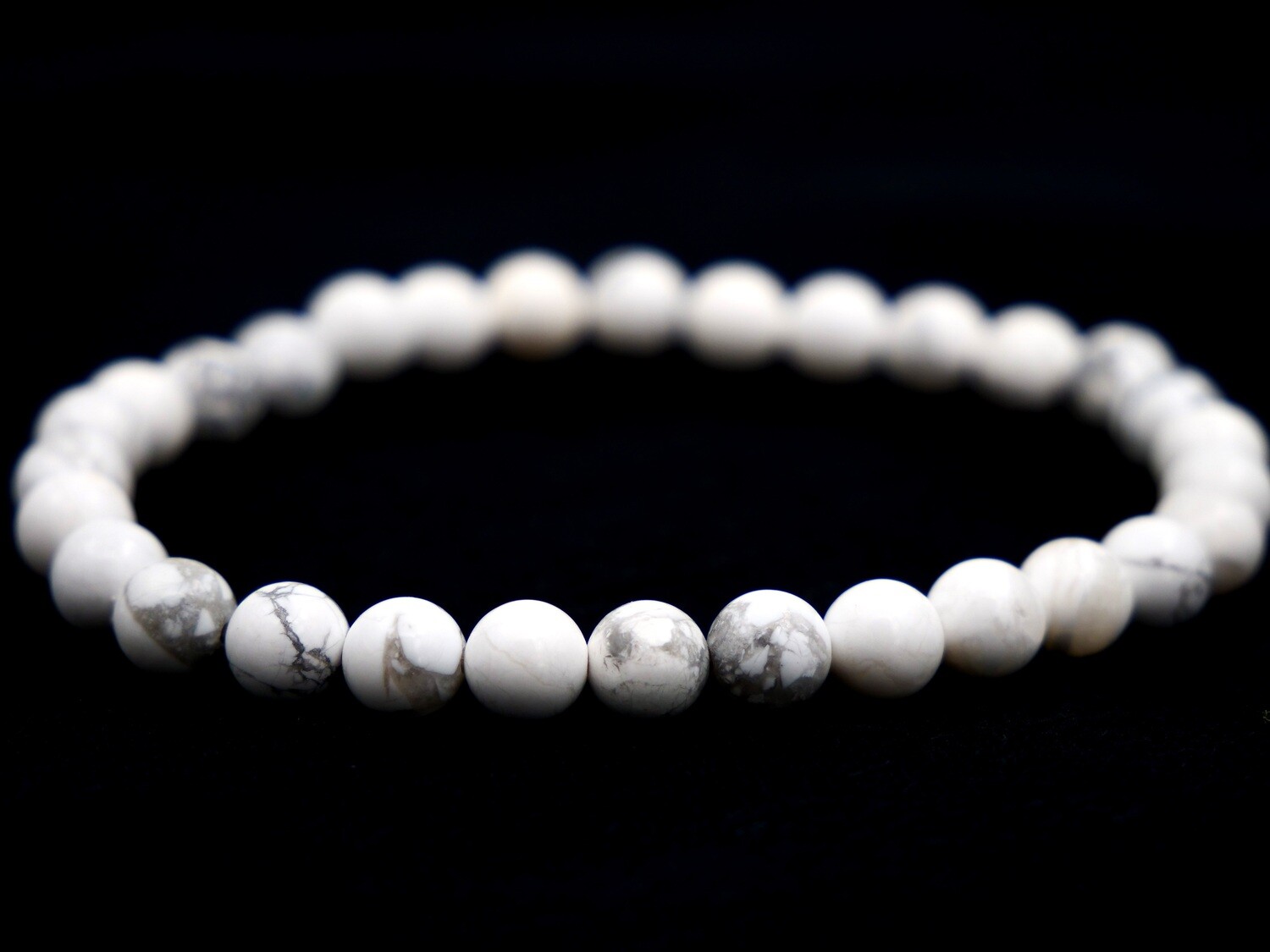 Magnesite Bracelet - 6mm