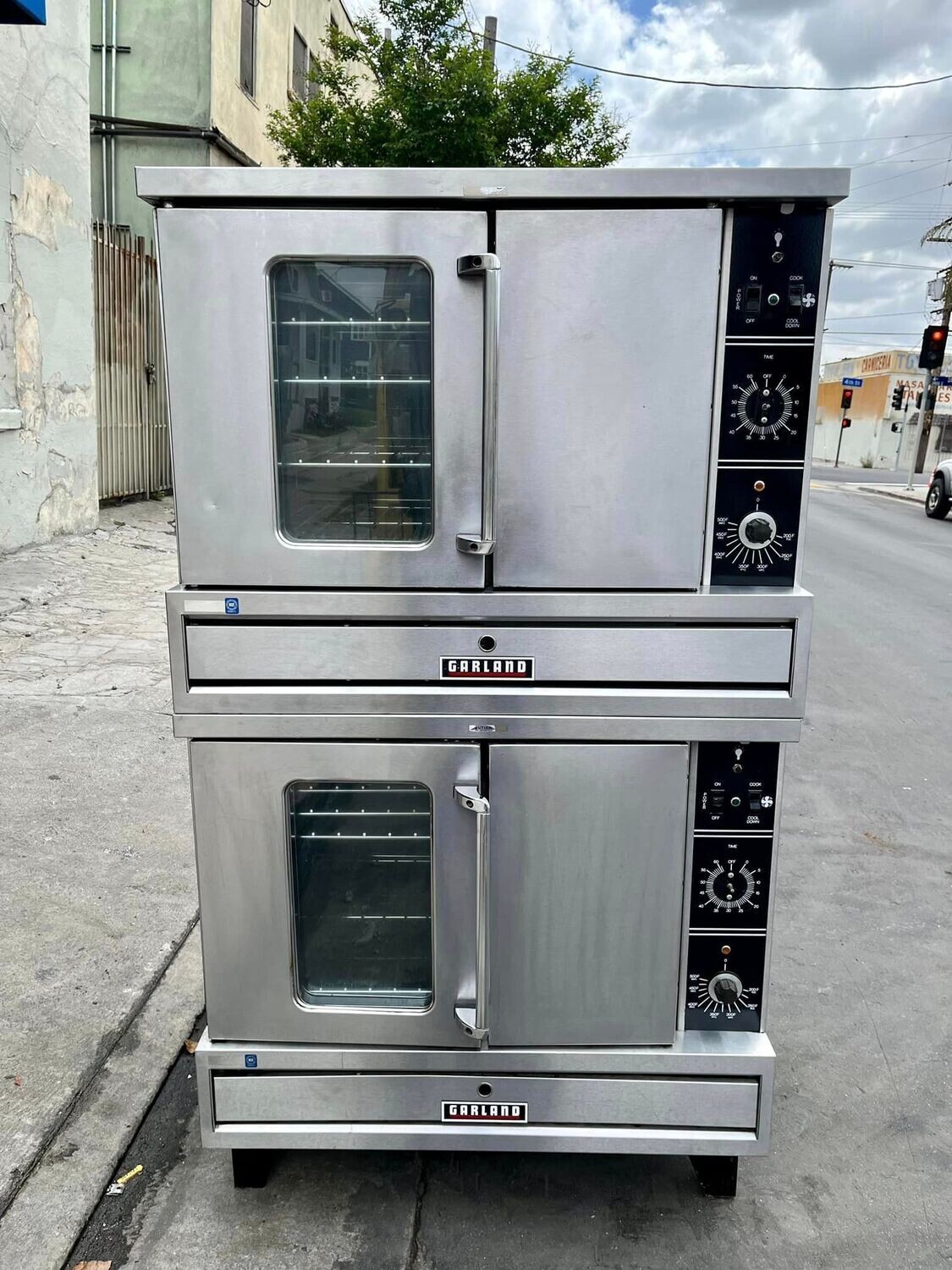 Garland Model TE3 Double Deck Electric Convection Oven 220 V. 3 Ph.