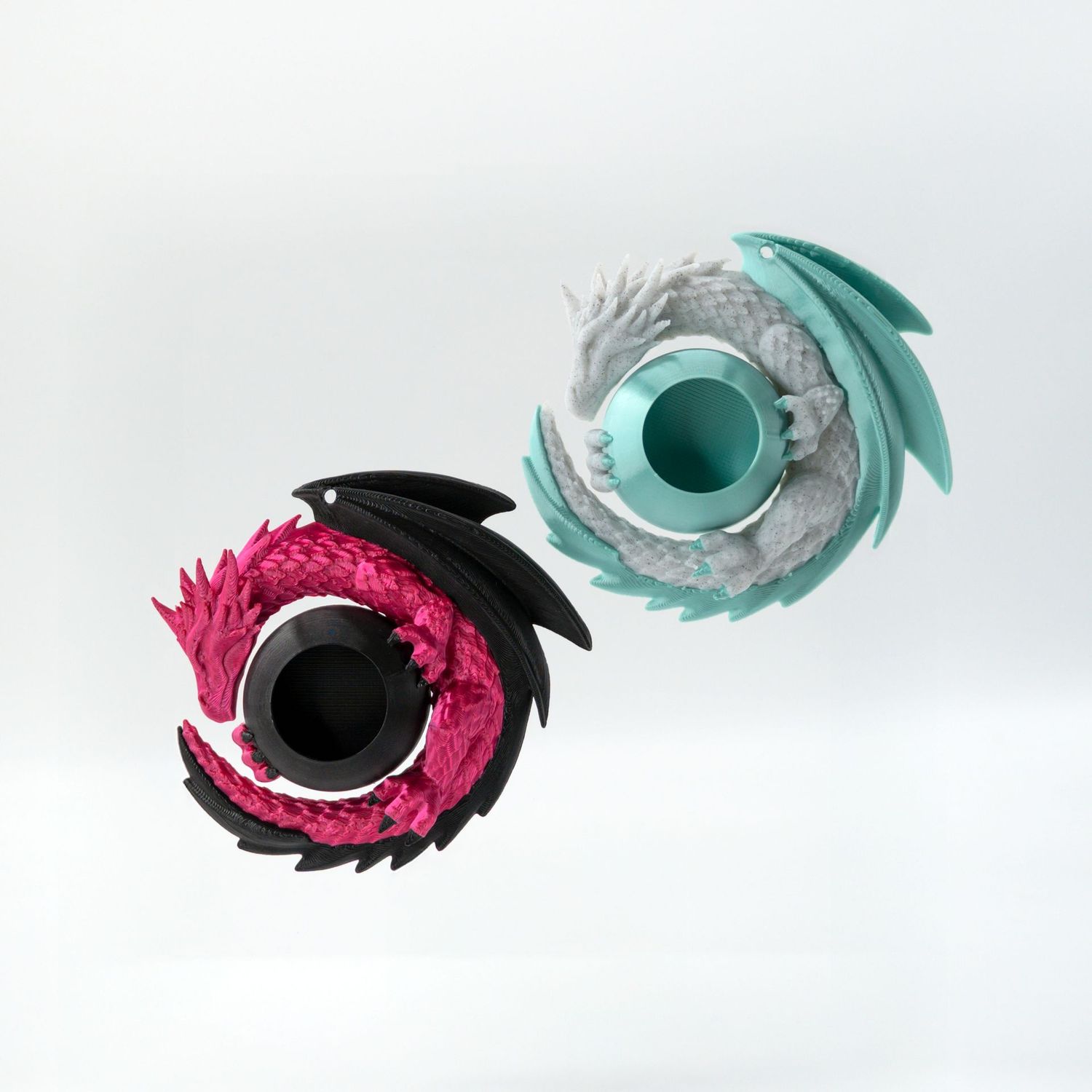 Tiny Dragon Hood mit Magnet