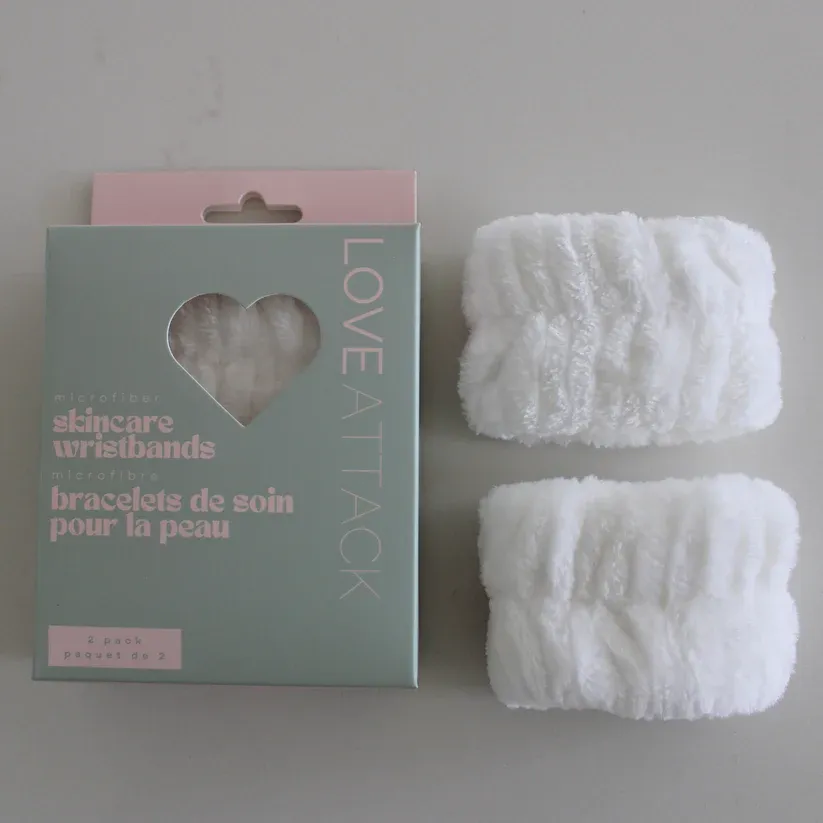 LOVEATTACK Microfiber Skincare Wristbands White