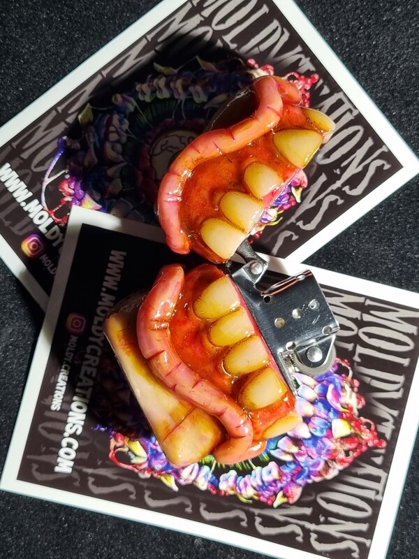 Moldycreations Toothy Chomp Lighter