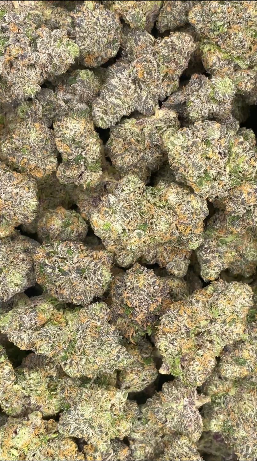 Dragon&#39;s Breath (HYBRID) - 27.14% THC