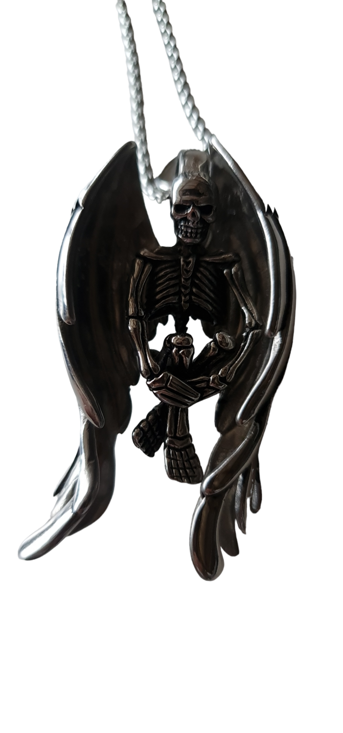 Pendentif squelette dans ailes acier inoxydable 316L