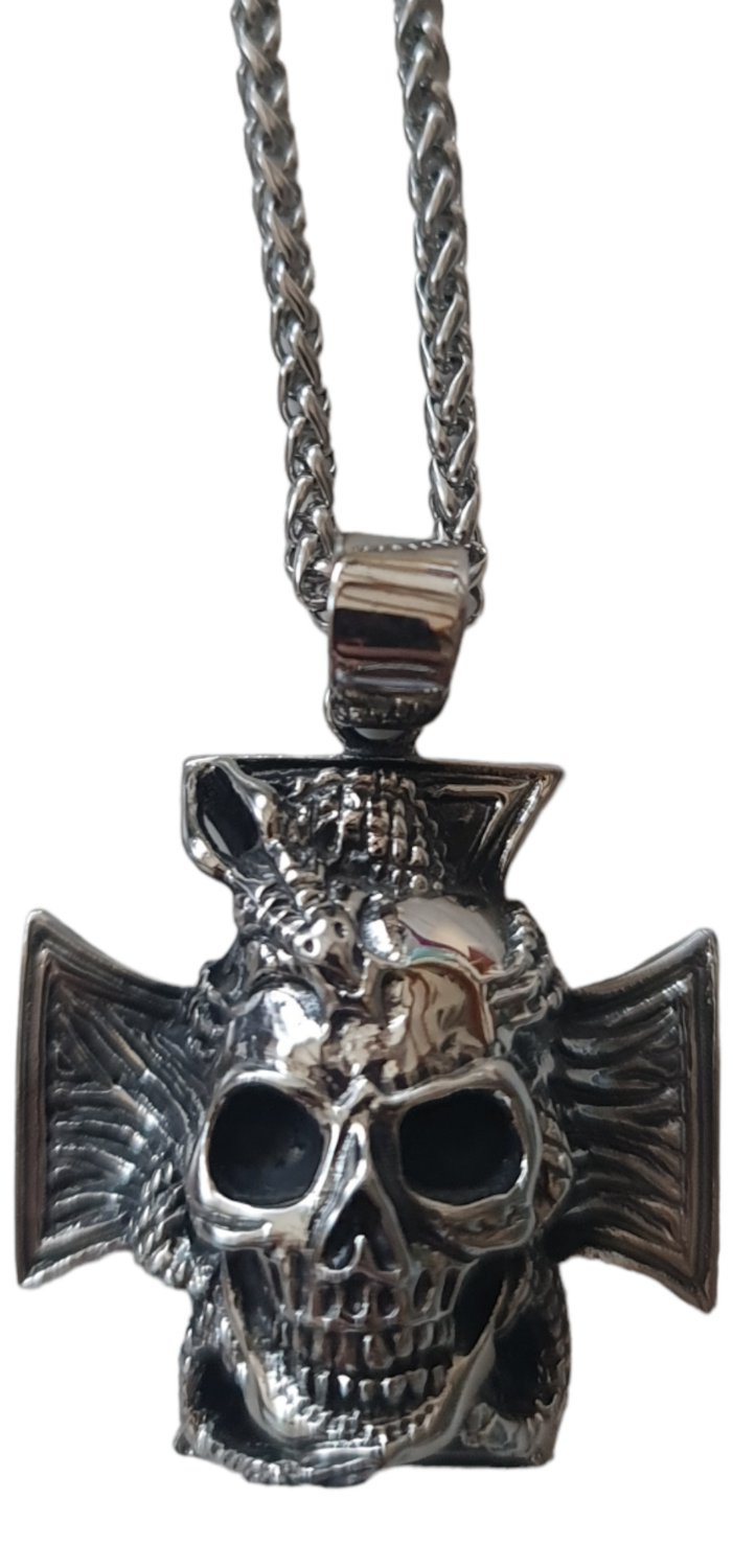 Pendentif croix de malte skull acier inoxydable 316L