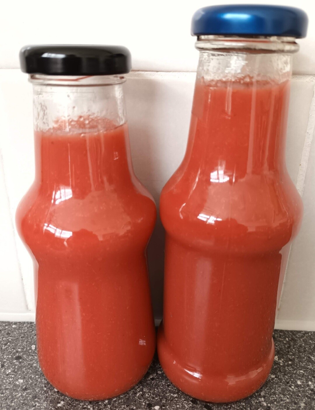 Aardbeien saus flesje