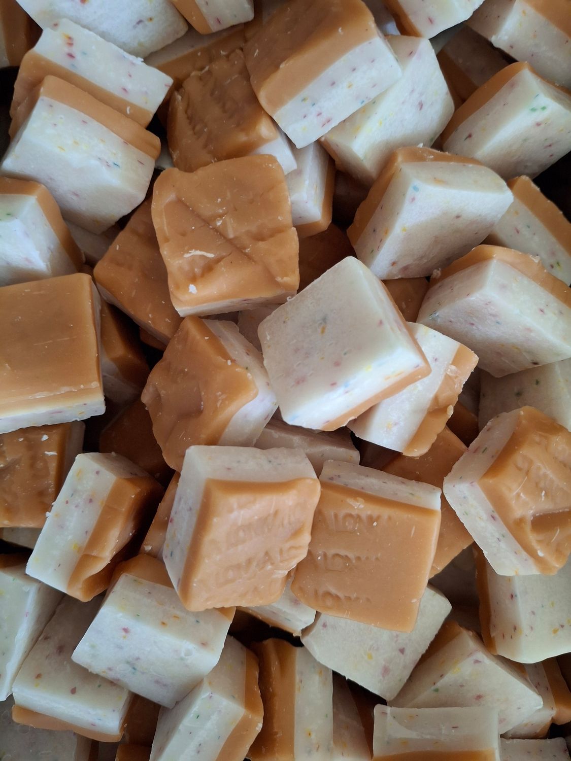 Fudge birthday cake 250gr