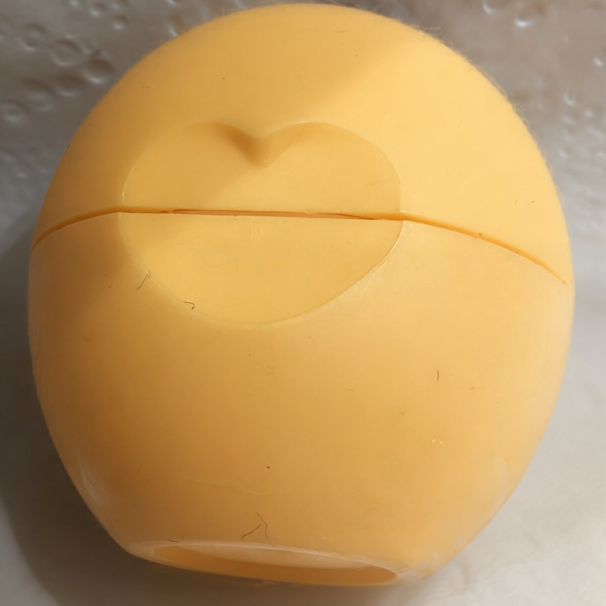 natural lip balm sphere