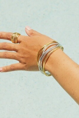 Sayari Bangles
