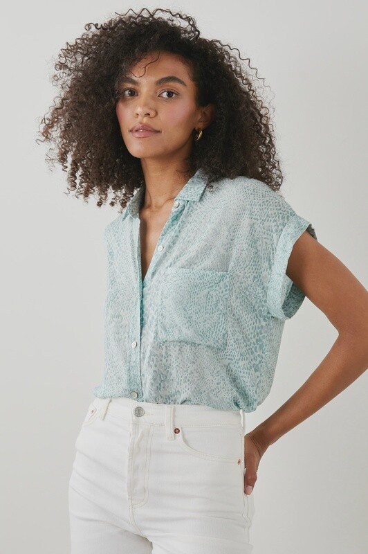 Whitney Top / Mint Boa