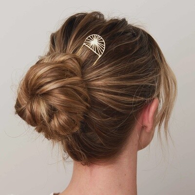 Sutton Sunburst Hair Stick