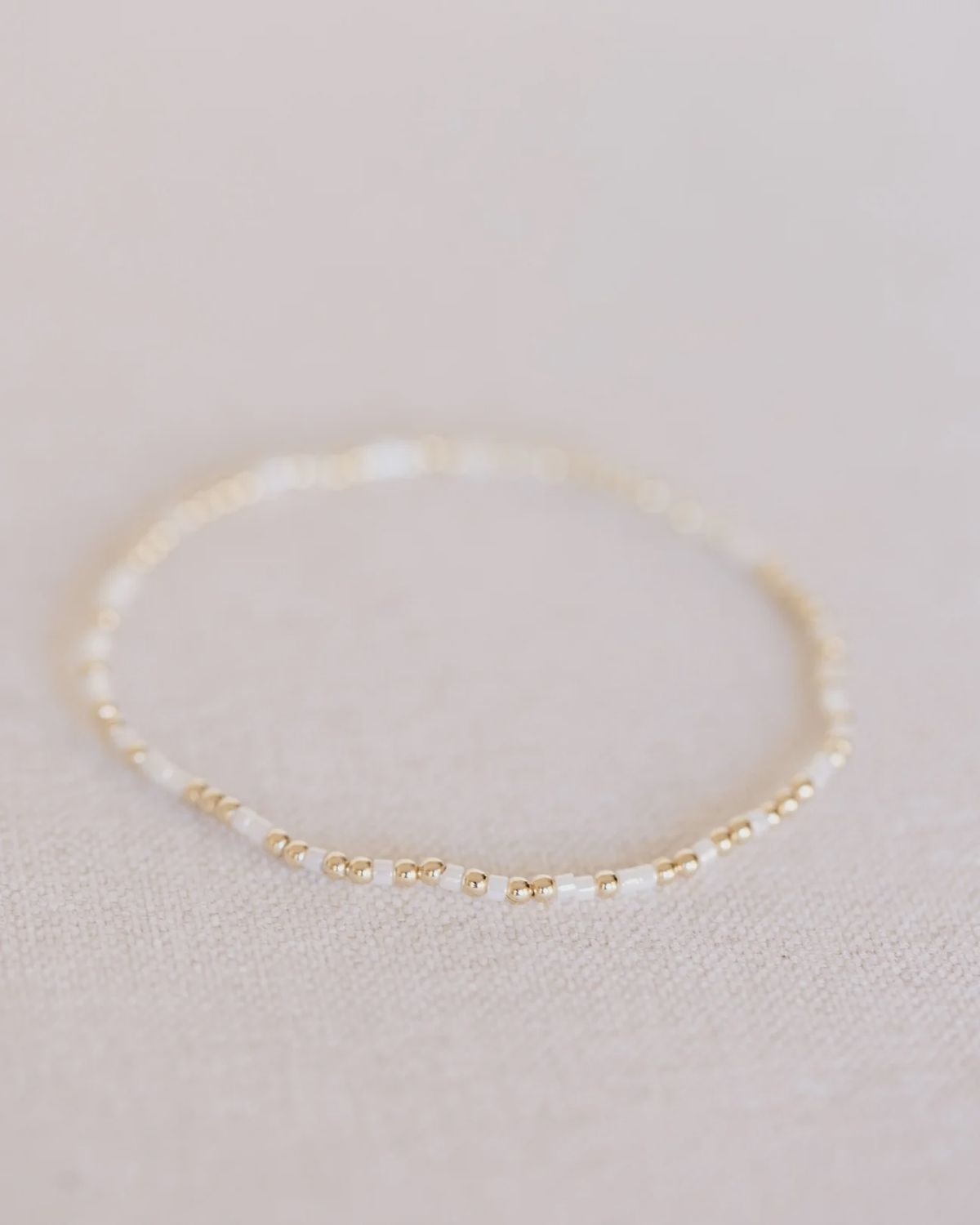 Goldie Sprinkle / White